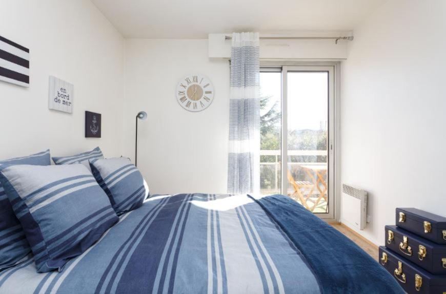 Appartement cozy: 10/15 min des Champs Élysée Sartrouville Exterior foto