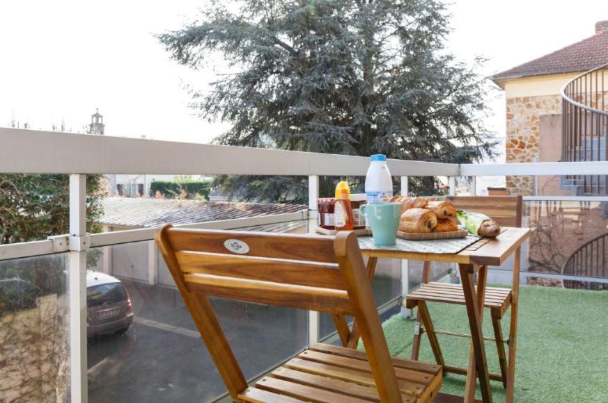 Appartement cozy: 10/15 min des Champs Élysée Sartrouville Exterior foto