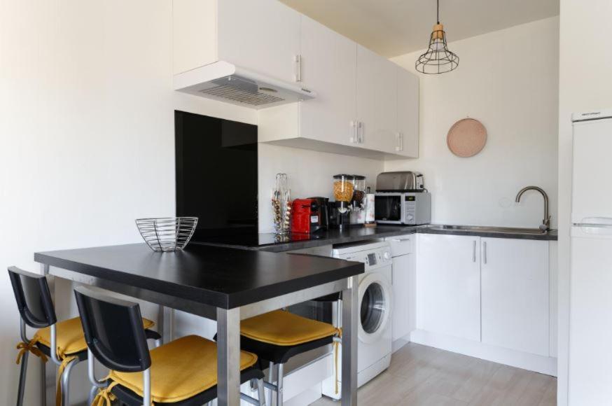 Appartement cozy: 10/15 min des Champs Élysée Sartrouville Exterior foto